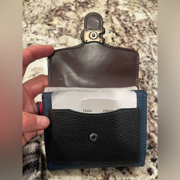 Coach Tabby Wallet New without tags attached - Picture 5 of 5